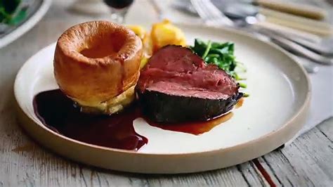 Treacle Cured Roast Beef With Yorkshire Puddings Recipe Bbc Food