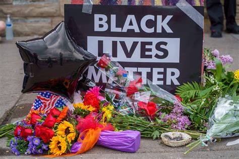 The key events that led to mr floyd's death happened within just 30 minutes. Minneapolis Park Police Release Heavily Redacted Body ...