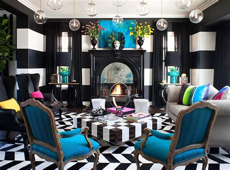 Khloe kardashian is an entrepreneur and tv personality who achieved mainstream popularity from e! Exclusive! Peek Inside Kourtney Kardashian's California ...