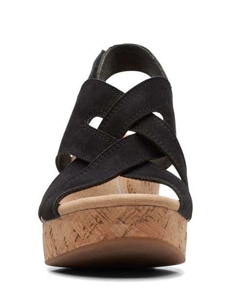 Clarks Giselle Flora Leather Platform Sandal In Black Lyst