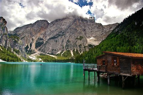 Pragser Wildsee Lago Di Braies Places To Go Natural Landmarks