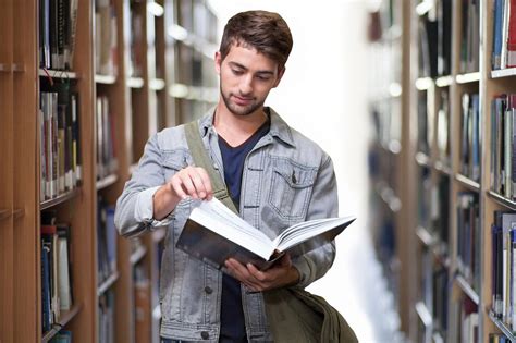Ein studienkredit vergleich der unterschiedlichen anbieter hilft, den geeigneten studentenkredit zu der von der kfw bank angebotene studienkredit beispielsweise wird nicht etwa in einem betrag, sondern in studenten, die schneller mit der rückzahlung beginnen möchten, weil sie bereits eine. Kredit als Student: ECHT JETZT?! Studentenkredit beantragen? 🤔