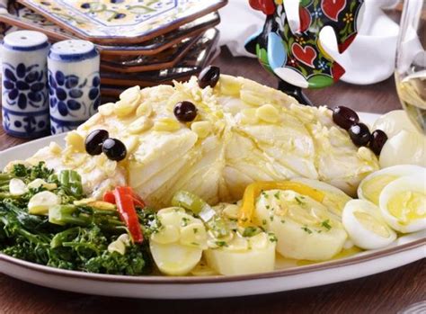 C7 fm és a portuguesa com teu prato especial. Receita de Bacalhau à portuguesa