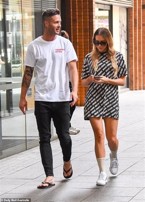 Mafs fans were livid when an editing fail spoiled the result of one couple's tense commitment ceremony decision. Married At First Sight 2021: Meet new 'socialite' bride ...