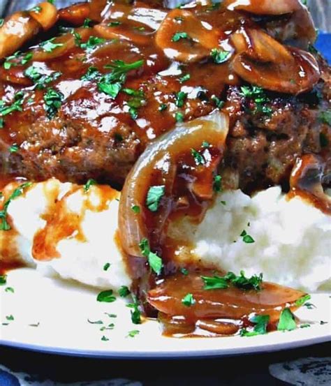 They are very similar and cooked the same way when cooked with a gravy mixture. Best Salisbury Steak | Recipe | Homemade salisbury steak ...