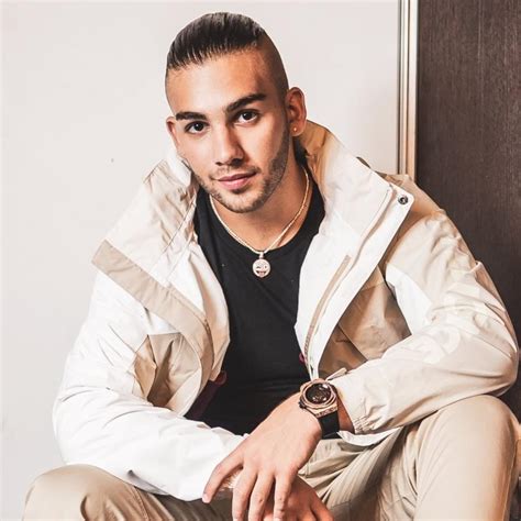 Manuel turizo zapata, better known as manuel turizo and by the acronym mtz, is a colombian reggaeton singer. Manuel Turizo - Mientras Se Pueda Lyrics | Genius Lyrics