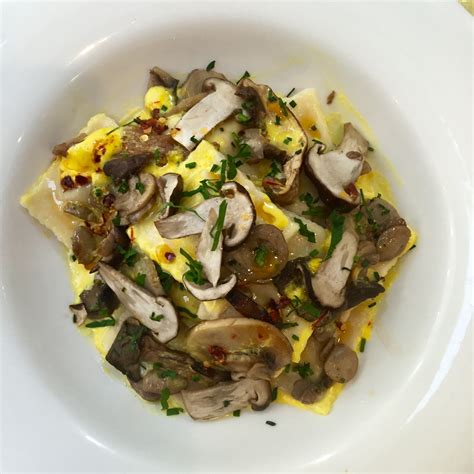 Mix it up while staying on track with 9,000+ ideas for healthy meals. Beautiful Fresh Pumpkin Ravioli with Mushroom and Saffron Sauce. Great pasta for a hot day ...
