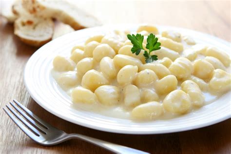 Gnocchi Alla Bava La Ricetta Per Preparare Gli Gnocchi Alla Bava