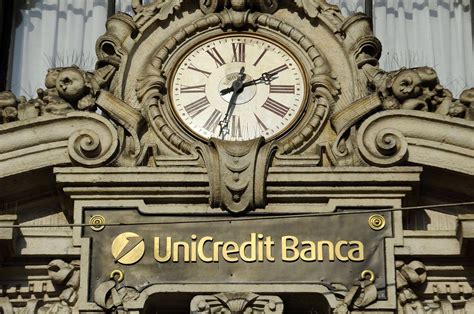 Internetový nástroj pro správu financí, který je určený výhradně pro klienty, kteří mají v unicredit bank jenom produkt kreditní karta. Shares of Italy's UniCredit bank halted five times - The ...