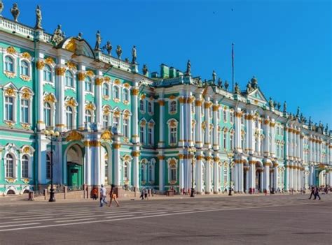 A leglátványosabb és legismertebb katonai díszszemlét a fővárosban tartják. Oroszország / Utazomajom Olvasoi Elmenybeszamolo ...