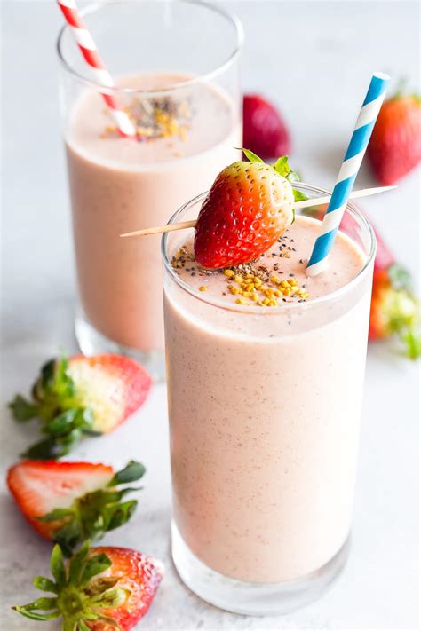 Fitness Gracious-Strawberry Protein Smoothie - Foodness ...