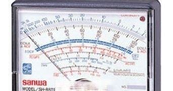 Pilih skala batas ukur berdasarkan perkiraan besar tegangan yang akan di cek, jika tegangan yang di cek sekitar 12volt maka atur posisi skala di batas ukur 50v. Cara Mengukur Arus Listrik Menggunakan Multimeter| Panduan ...