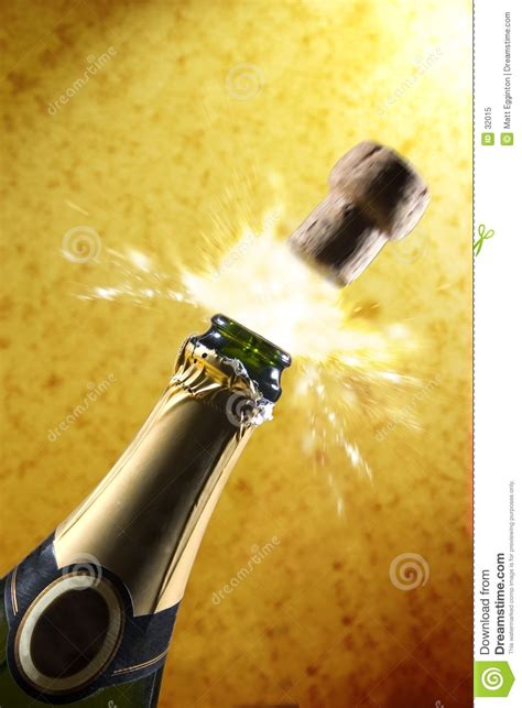 Neyah sparkling gold passion (750ml). Champagne (gold) Royalty Free Stock Photo - Image: 32015