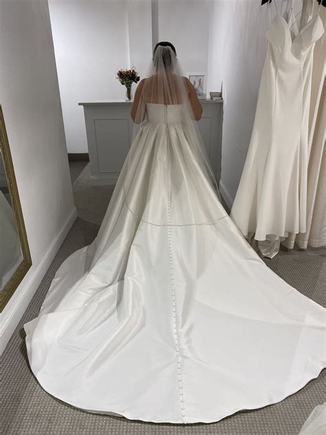 Pronovias Phoebe New Wedding Dress Save 42 Stillwhite