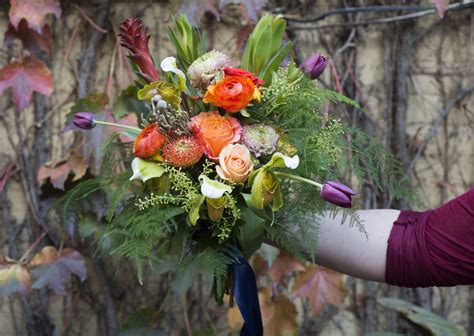 Check spelling or type a new query. 6 Valentine Flower Arrangement Ideas From the Pros | Real ...