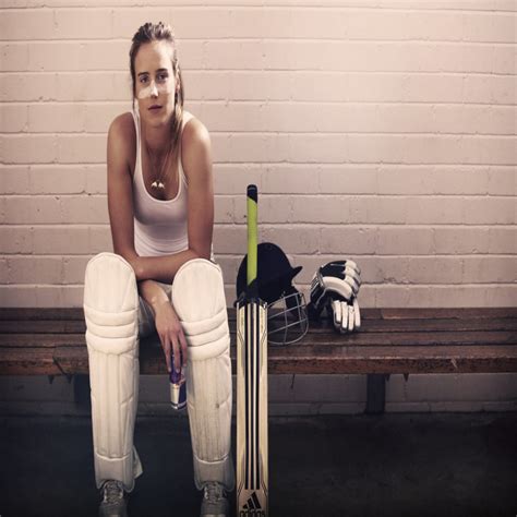 15 Photos Of Hot Sexy Beautiful Female Cricketers Reckon Talk