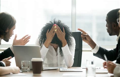 Bullying No Ambiente De Trabalho