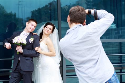 Heres Why A Wedding Photographer Is A Great Investment
