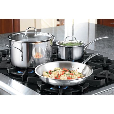Each piece of calphalon cookware is designed to help home chefs cook to the best of their ability, for every meal and every occasion. Amazon.com: Calphalon Tri-Ply Stainless Steel 13-Piece ...