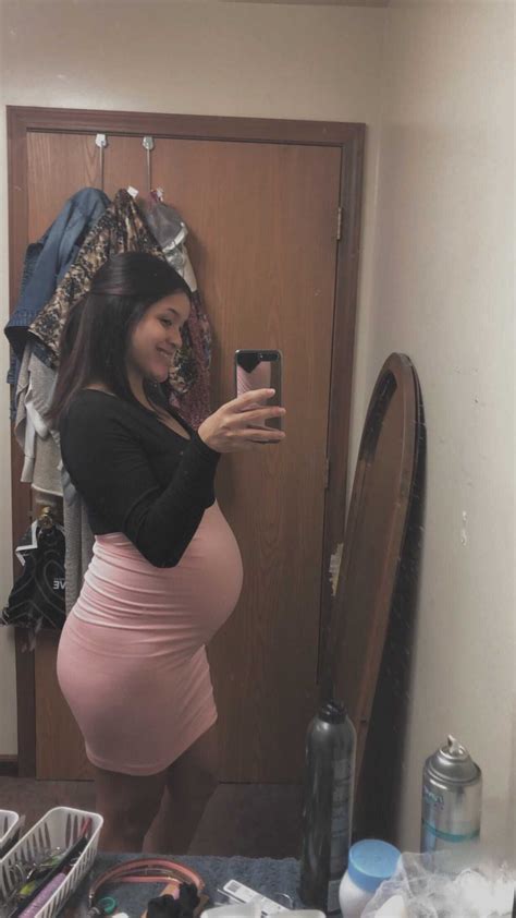 Pin On Maternity Selfies