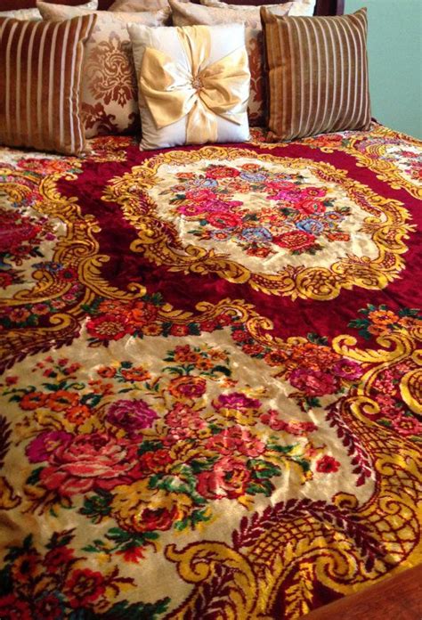 Make a style statement by choosing the most assuredly bed frames and bedspreads as they are adding a bonny bed give being to to your bedroom not only ensures a longer life for your bedding. 20 best Vintage italian Velvet Bedspreads images on ...