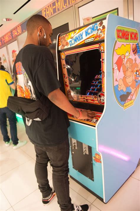 There's no reason to sleep on the floor or aimlessly wander through the airport when your flight is delayed or you're facing a long layover. nintendo-video-game-rental-ny | Arcade Specialties Game ...