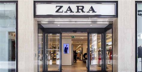 Auch verwendet als vorlage für die vereinfachte ausgangsschrift ab klasse 1. Centre Commercial Zara - Digital Sales Buoy H M Zara ...