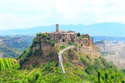 Compila un bollettino postale in posta inserendo l'importo e la causale offerta oipa sezione viterbo su conto corrente: Viterbo, Italy. Best road trip ever. : pics