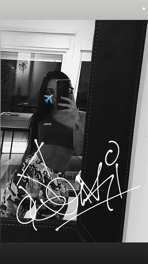 Billie eilish has dyed her hair many times. Nicki Nicole | Como sacar fotos, Como sacar fotos tumblr ...