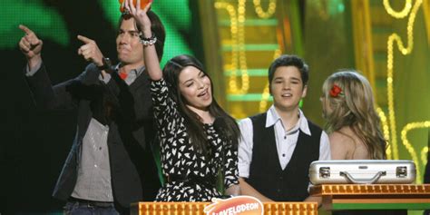 Nickelodeon Series Icarly Gets Reboot With Original Cast