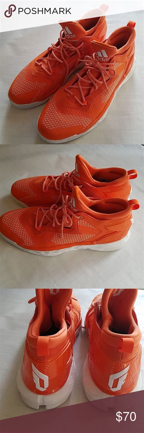 You know what time it is. Damian Lillard Adidas Basketball shoes 17 like new (With ...