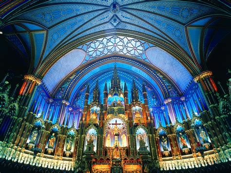 Kanada britaniya hamdo'stligi qirolligi bo'lib, davlat rahbarirasmiy ravishda buyuk britaniya hukmdori hisoblanadi. Bazylika, Notre, Dame, Montreal, Kanada