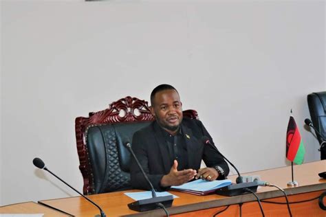 Le Malawi Veut Restructurer Sa Dette Pour Emprunter 1 Milliard
