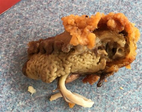 Man finds 'lung' in his KFC chicken wing - Business Insider