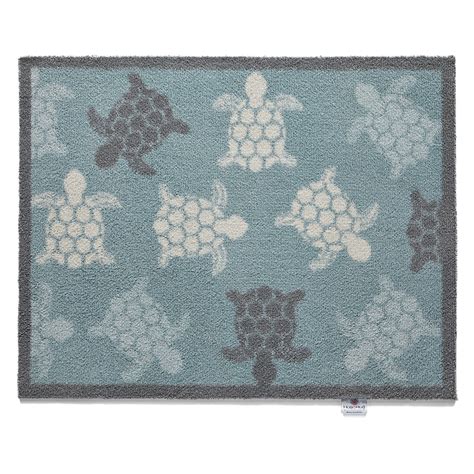 The grace and dignity of the sea turtle creates a bathroom theme that is relaxing and beautiful. Sea Turtles Bath Mat - 50 x 75cm - Hug Rug