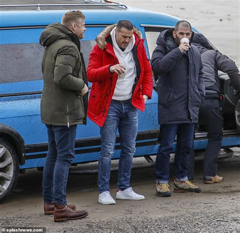 Top Gear Paddy Mcguinness And Freddie Flintoff Brave The Cold In Wales Daily Mail Online