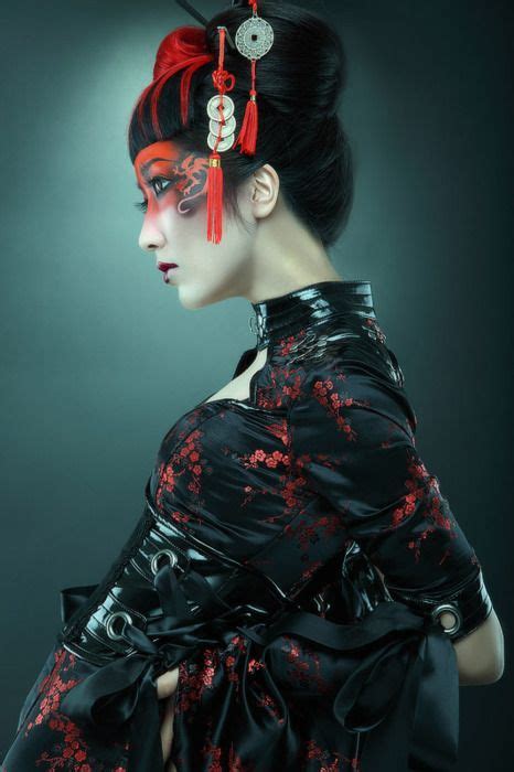 soyouthinkyoucansee | High fashion photography, Dragon makeup, Fashion