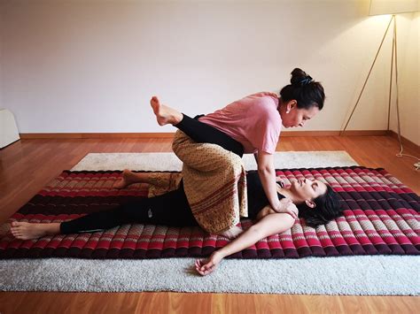 thai yoga massage sessions with nicoleta