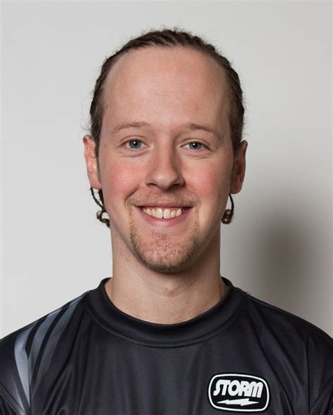 Kyle Troup Girlfriendregister