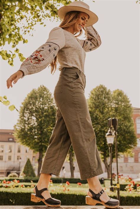 Kailey Cropped Pant In 2020 Fashion Linen Summer Outfits Women
