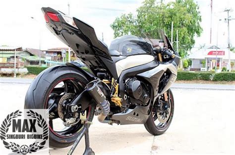 First test drive at the hungaroring. มอเตอร์ไซค์มือสอง Suzuki GSX-R 1000 K9 ฿559,000 สิงห์บุรี