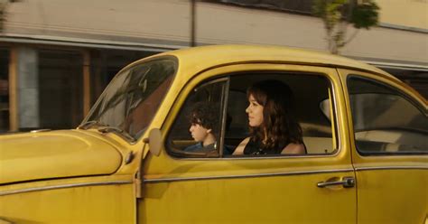 The 'Bumblebee' Trailer Shows Hailee Steinfeld Taking Charge In The