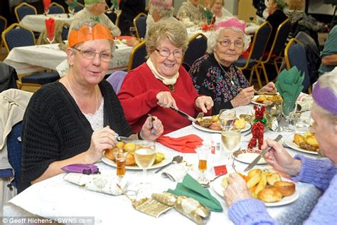 What about a meal that perfectly serves two without leftovers for days? Cornwall pensioner Peter Campbell treated 50 strangers to ...