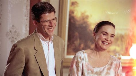 Daniel filho e regina duarte. Resumos de novela: 'História de amor', de 14 a 19 de julho