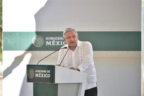 Y hoy me vas a dar la vacuna para prolongar mi vida, detalló la trabajadora de salud. México trabaja en garantizar la vacuna contra COVID-19 ...
