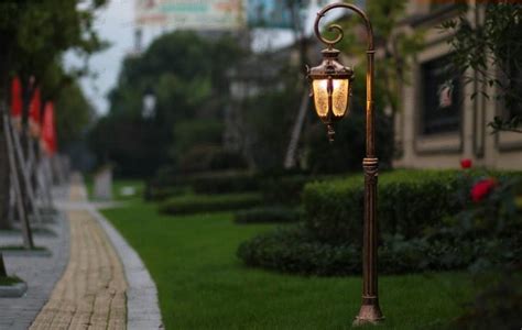 2020 Europe Classical Outdoor Lighting Retro Garden Light Led Street