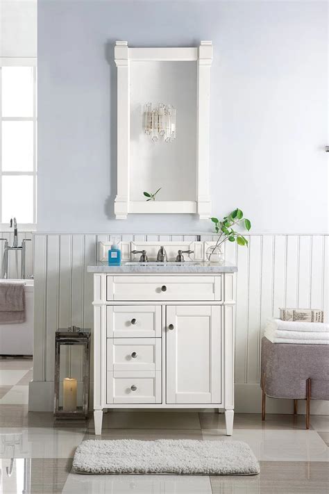It is a single handle bathroom sink faucet. Pin on Best Sellers