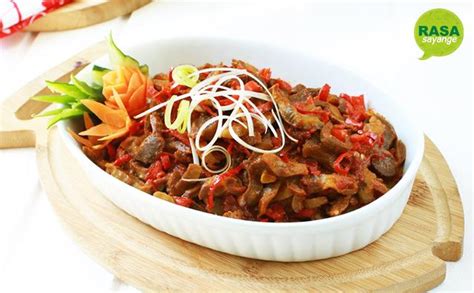 Nadran.adat/kegiatan dalam rangka memanjatkan rasa syukur kepada tuhan yme atas berkah tangkapan ikan selama satu tahun. Sambal Goreng Cirebon | rasasayange.co.id