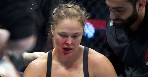 Ronda Rousey Got So Beat Up She Cant Fight For Six Months Huffpost
