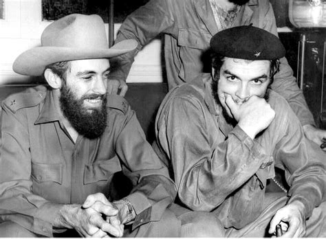 Camilo died in a plane crash 28 october 1959 during a military mission and guevara was executed in bolivia 08 october 1967. Fidel, İsmail Kahraman gibilere cevabı 19 yıl önce ...